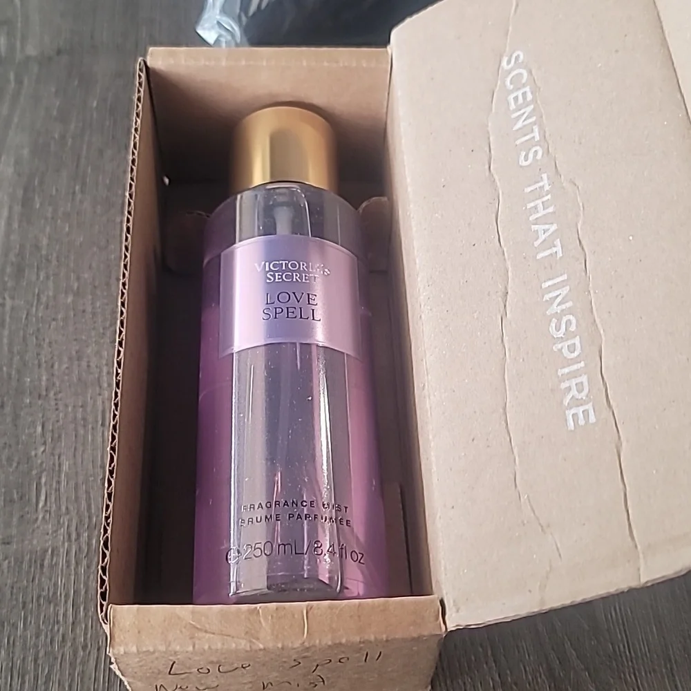 Victoria's secret love spell Fine fragrance